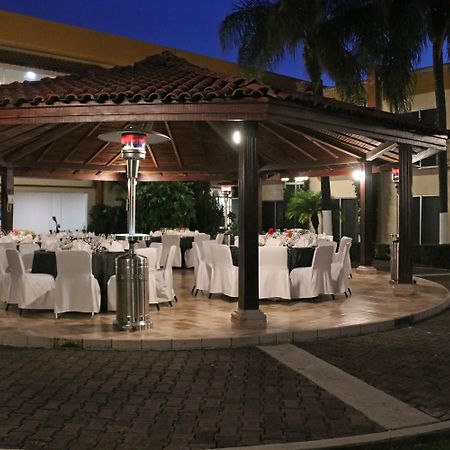 Holiday Inn La Piedad, An Ihg Hotel Buitenkant foto